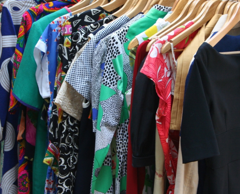 vente-GRIMAUD-min_dresses_apparel_clothing_clothes_clothes_hangers_wooden_hangers_retail_shop_closet-1149845
